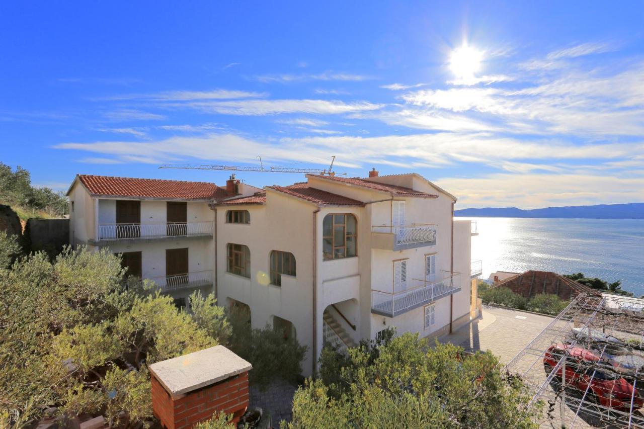 Apartments With A Parking Space Brela, Makarska - 18495 المظهر الخارجي الصورة