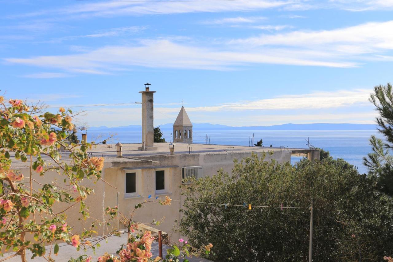 Apartments With A Parking Space Brela, Makarska - 18495 المظهر الخارجي الصورة