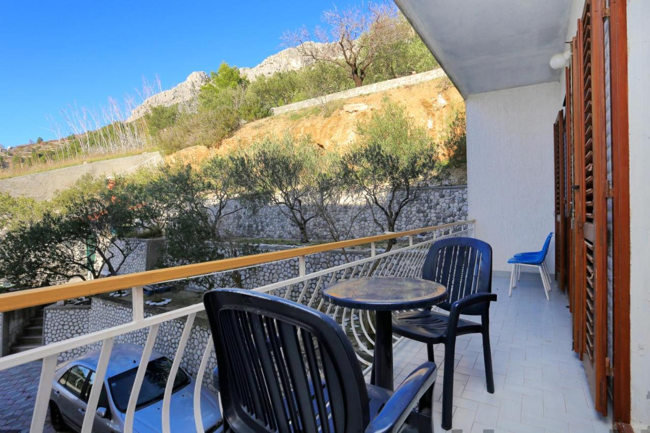 Apartments With A Parking Space Brela, Makarska - 18495 المظهر الخارجي الصورة
